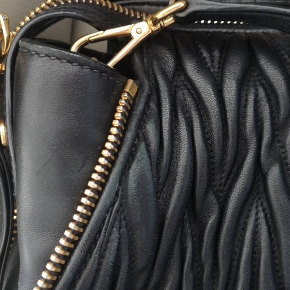 Miu Miu Authentic MATELASSÉ NAPPA LEATHER HANDBAG - Picture 13 of 16